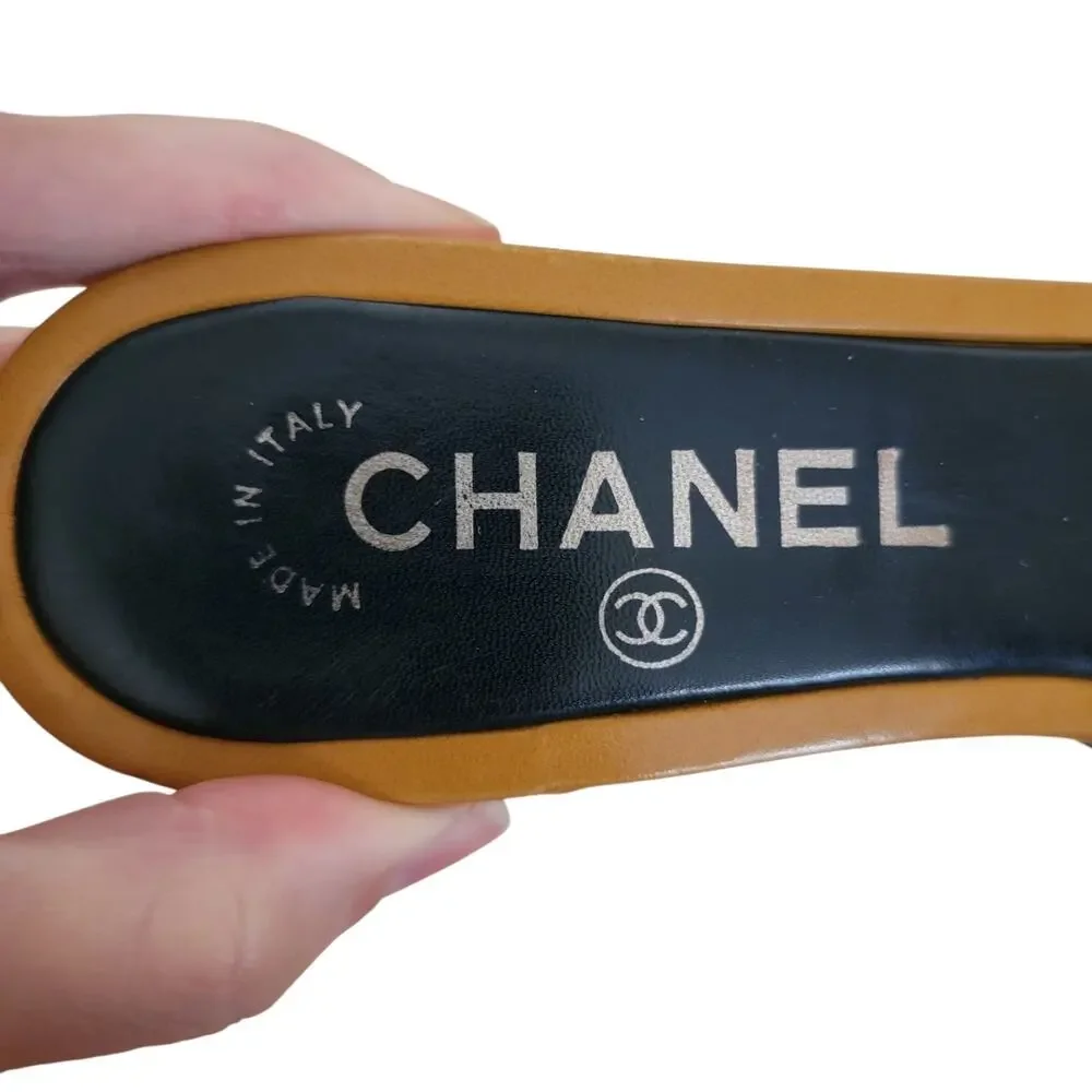 Chanel Vintage Y2K Black Tan Leather Camellia Mules Sandals Kitten Heels 7 37.5 - Picture 10 of 16
